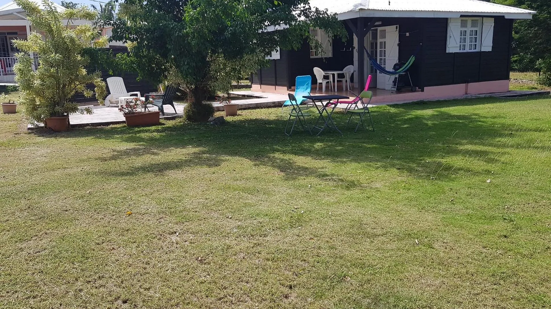 Bungalow Bassin Trouve サンタンヌ
